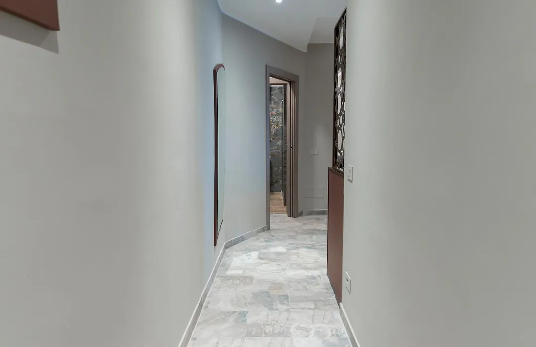 Apartment Miki - Sammartini 33-1