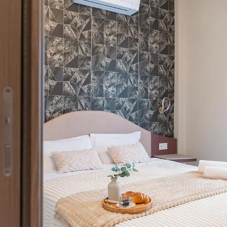 Apartment Miki - Sammartini 33-2